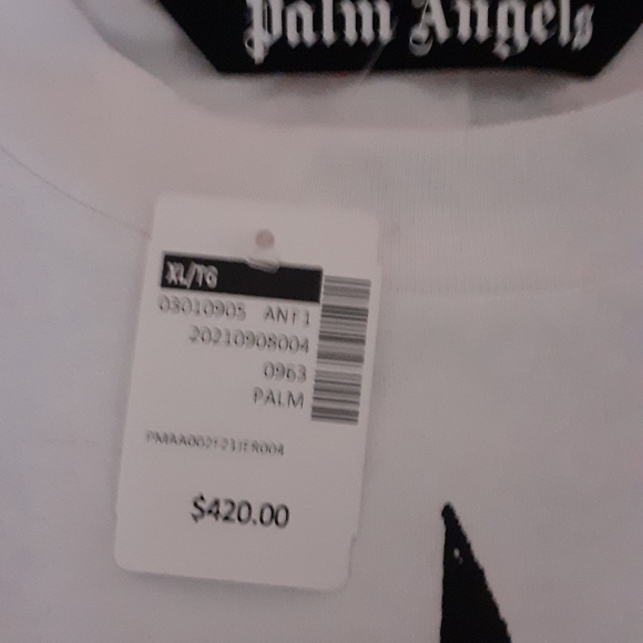 T shirt - Picture 2 of 2